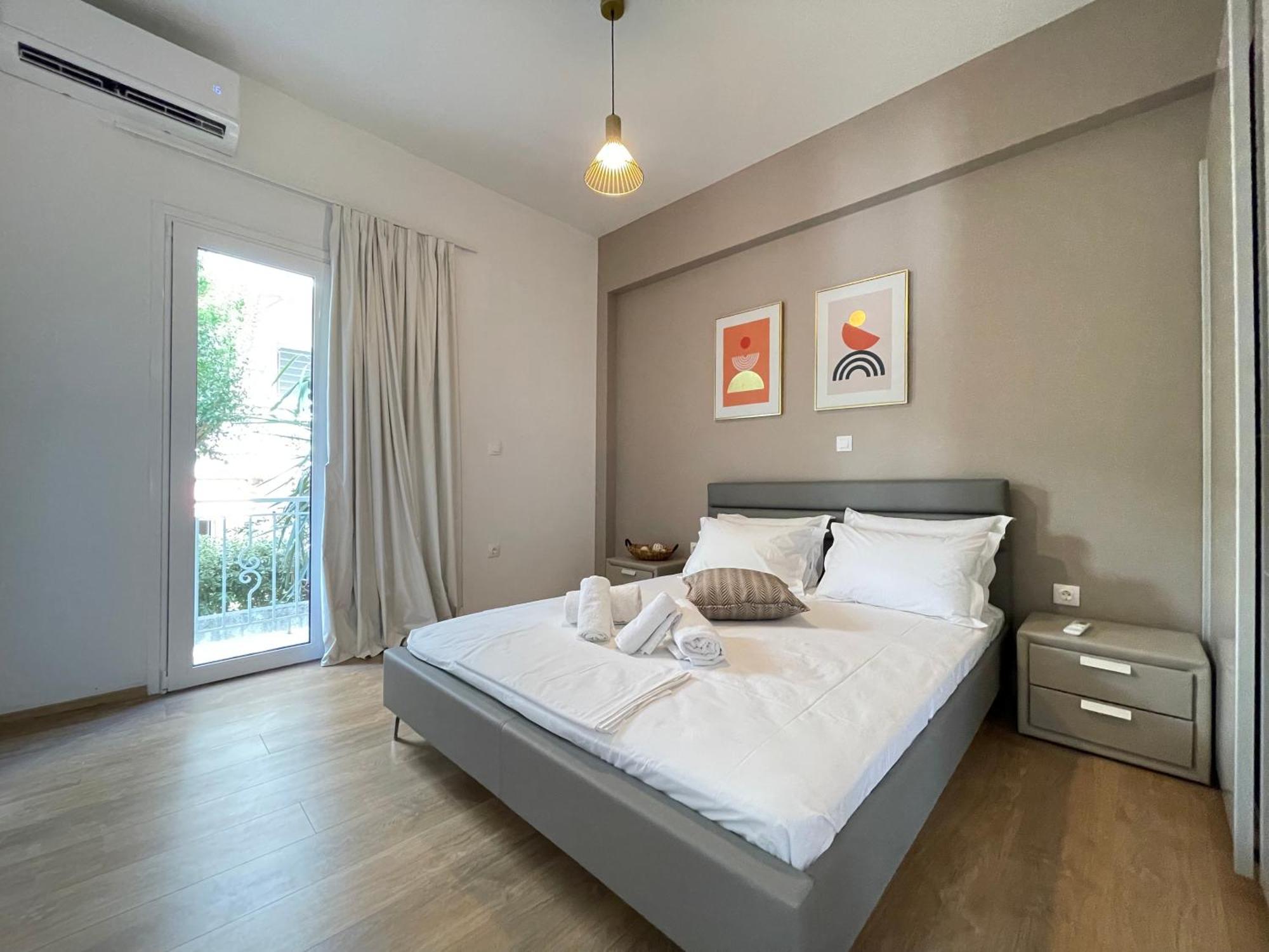 Athenean Bnb Seaside Serenity Steps From The Riviera Exterior foto