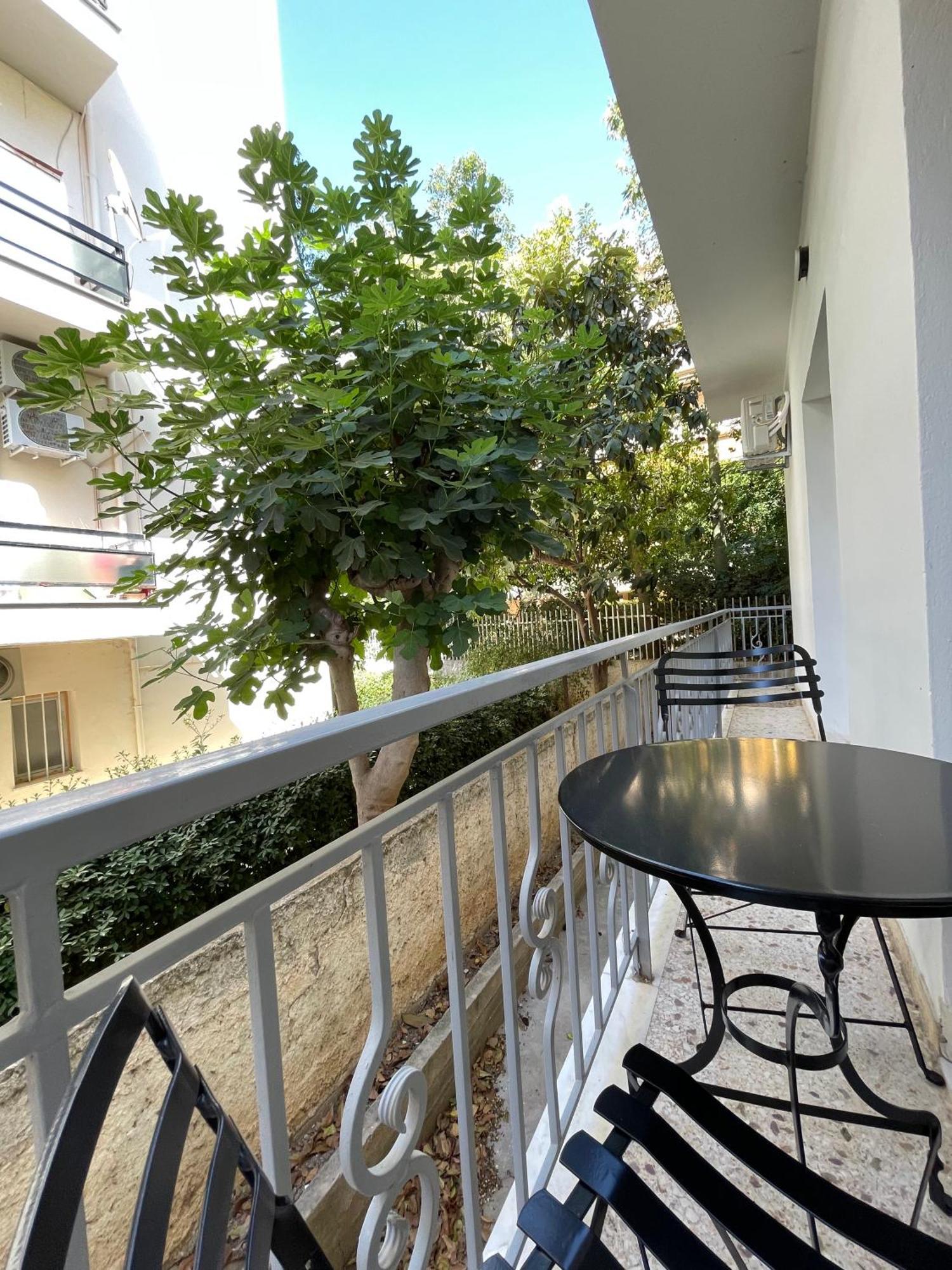 Athenean Bnb Seaside Serenity Steps From The Riviera Exterior foto